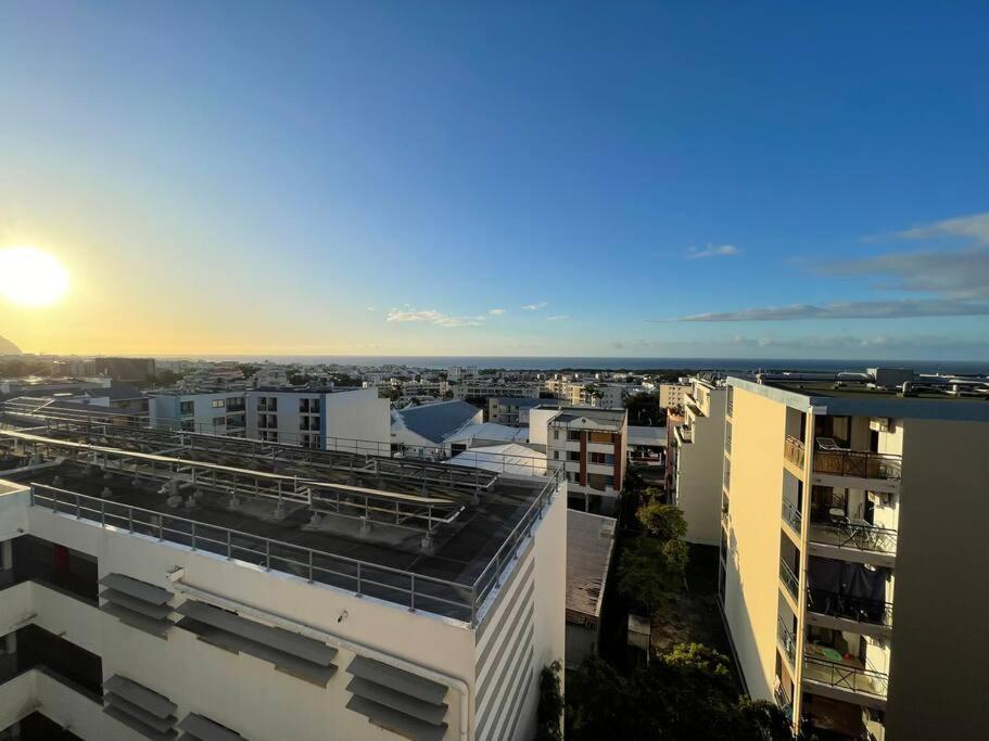 Immense Studio 51 Jusqu'A 4 Personnes Avec Vue Mer Saint-Denis Exterior foto